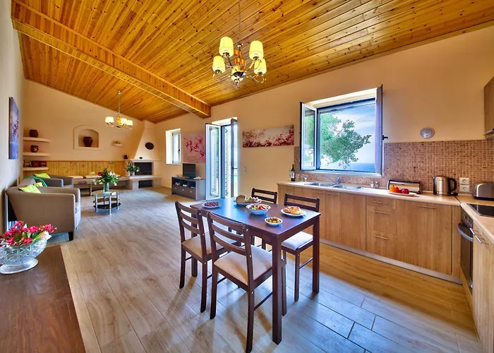 Poseidon's Nest * Mesokhórion